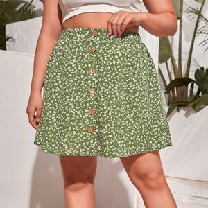 ⚡️3/$17⚡️Green Floral A-Line Mini